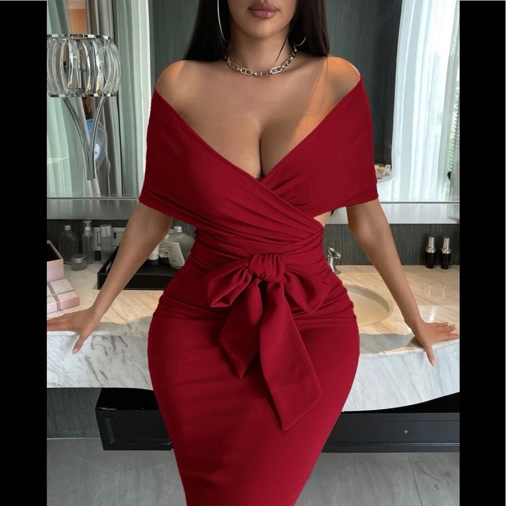 NEW Stunning wrap cross off shoulder belted body con dress.